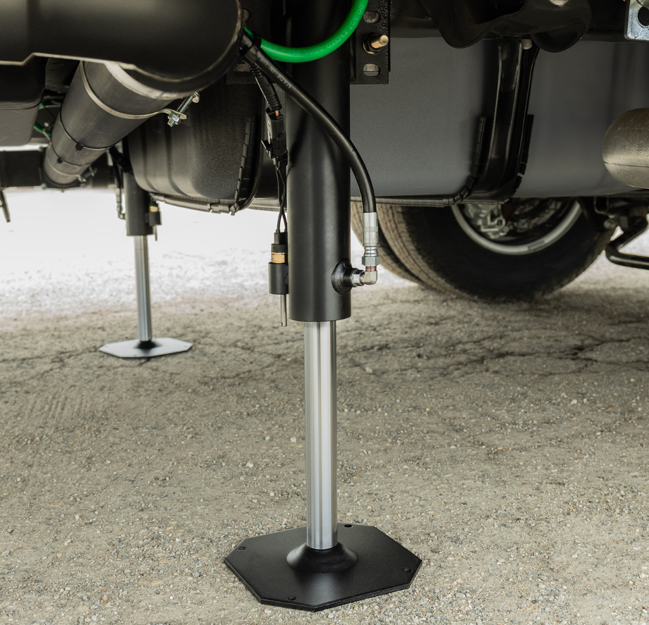 Fifth wheel hitch jaw inspection during mobile service in Stuart FL