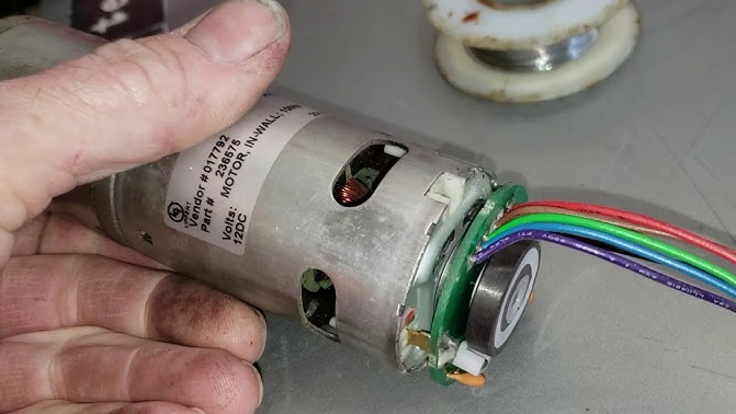 Slide-out seal inspection on a fifth wheel in Martin County